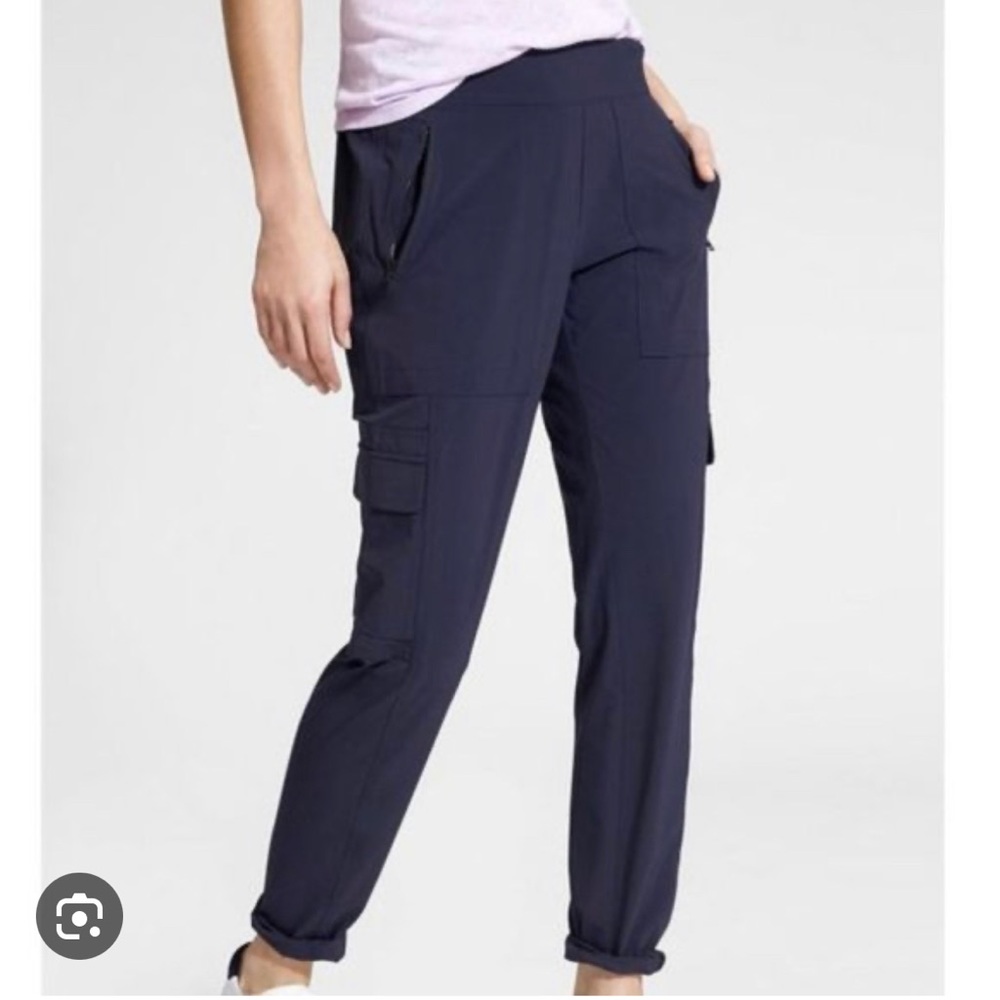 Athleta Chelsea Cargo Pant 12T